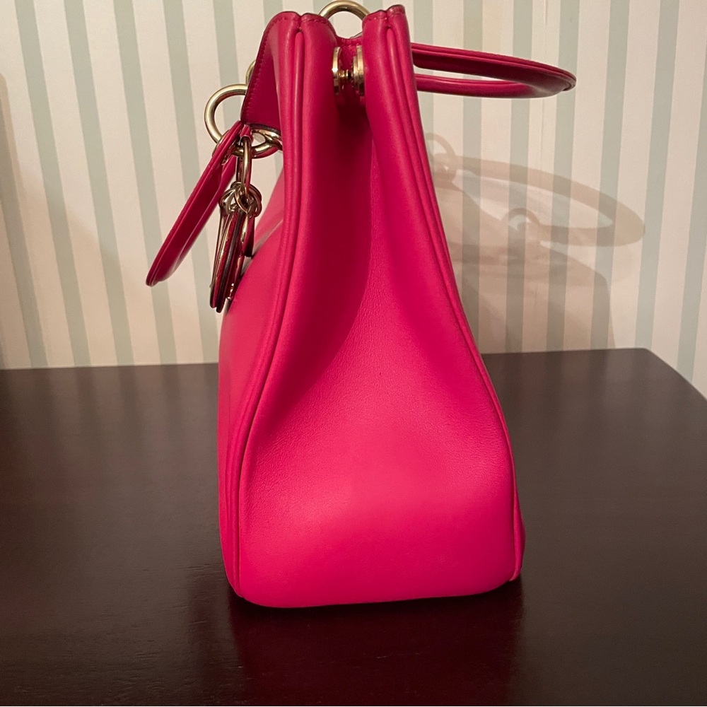 Dior Medium Diorissimo Bag Fuchsia Leather
2 Dust Bag Pouch Strap COA - Picture 7 of 15
